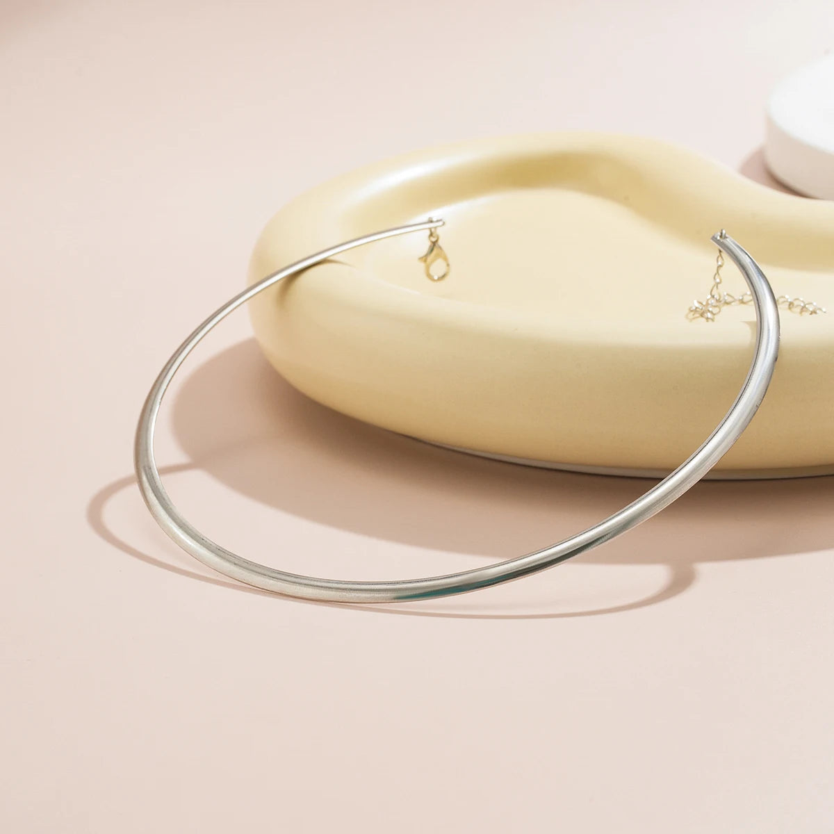 Elegance choker necklace